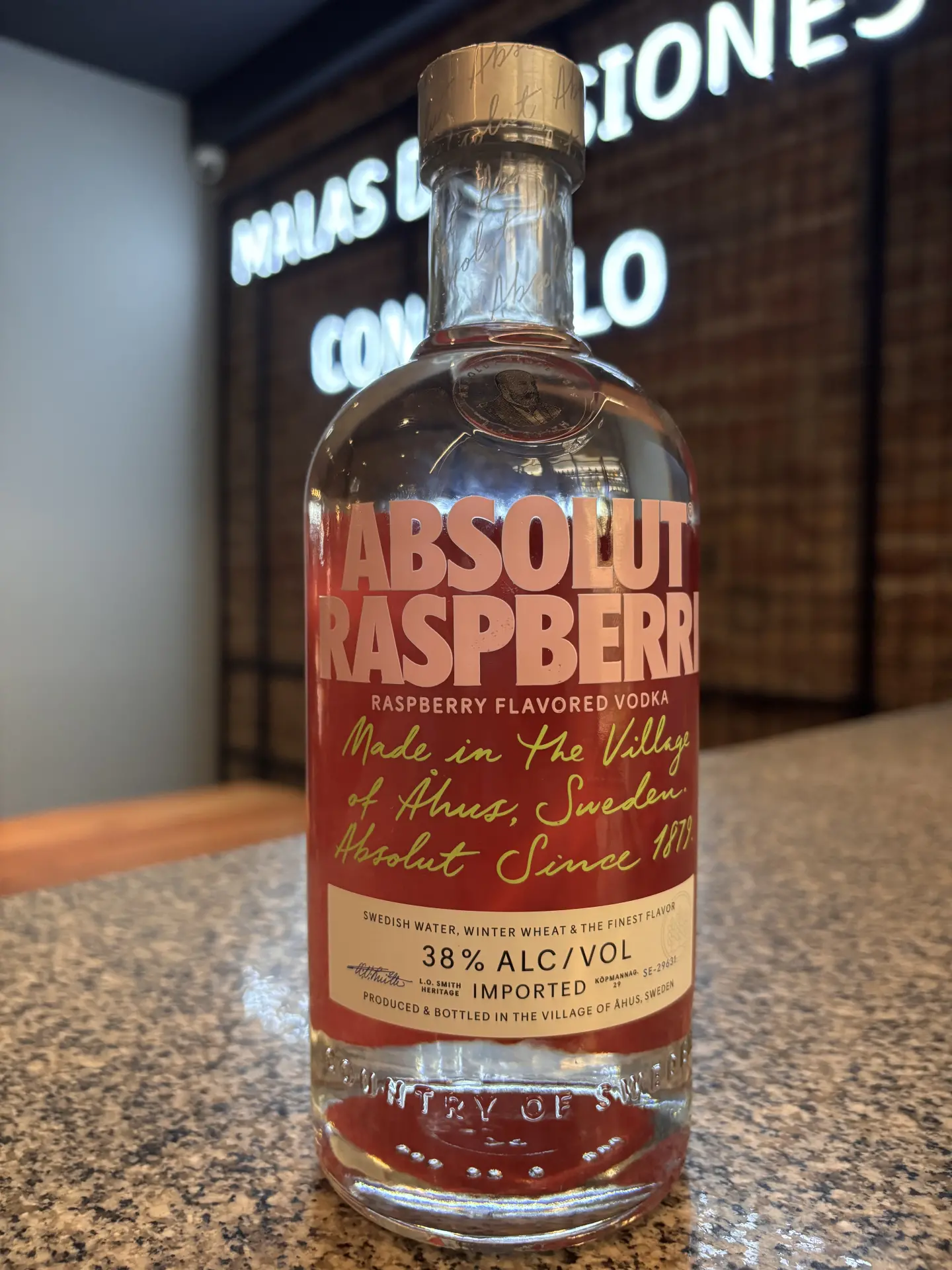 ABSOLUT BOTELLA+3 RED BULL